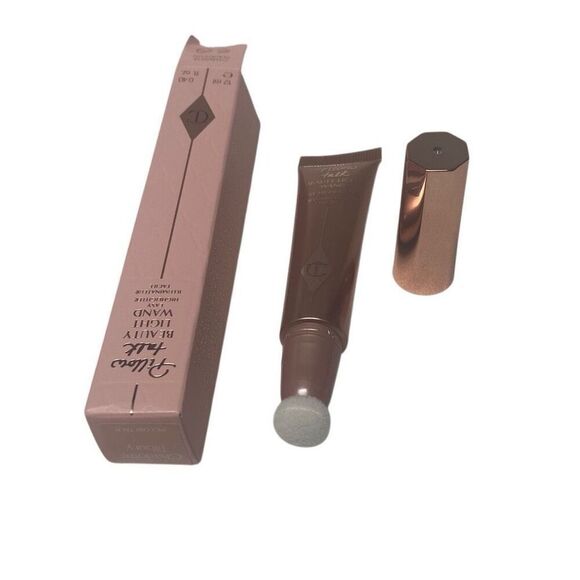 Charlotte Tilbury Pillow Talk Beauty Light Wand Easy Highlighter in Pillow Talk - Picture 1 of 1